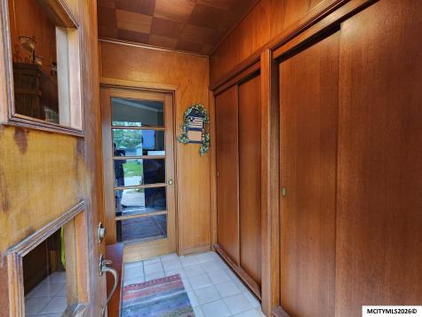 221 14th SE Mason City IA 50401
