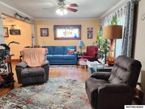 221 14th SE Mason City IA 50401