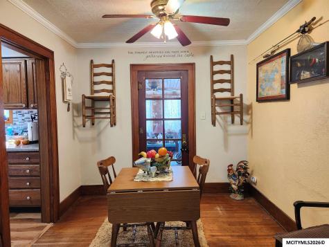 221 14th SE Mason City IA 50401