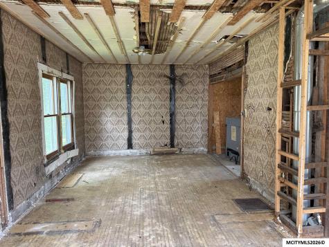 120 15th NE Mason City IA 50401