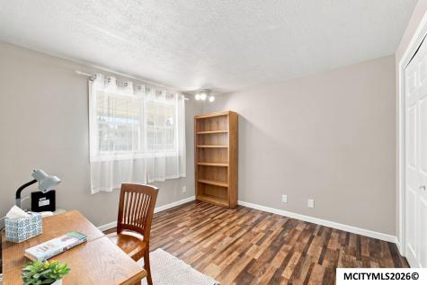 610 S Monroe Court Mason City IA 50401