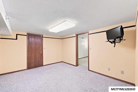 610 S Monroe Court Mason City IA 50401