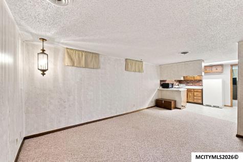 610 S Monroe Court Mason City IA 50401
