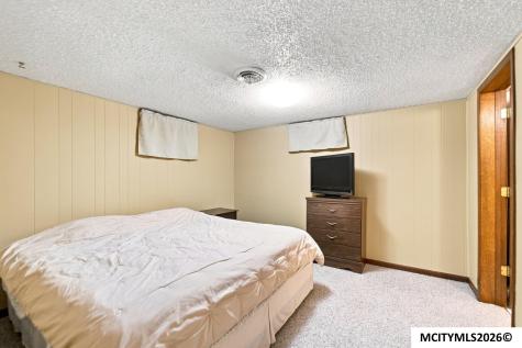610 S Monroe Court Mason City IA 50401