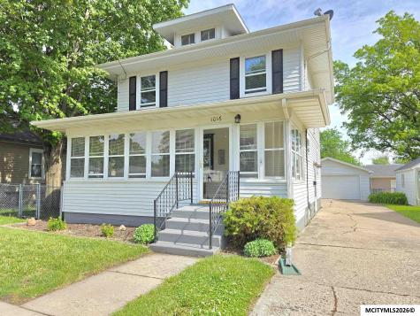 1016 E State Street Mason City IA 50401