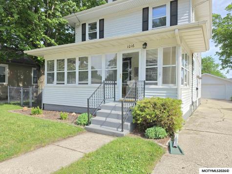 1016 E State Street Mason City IA 50401
