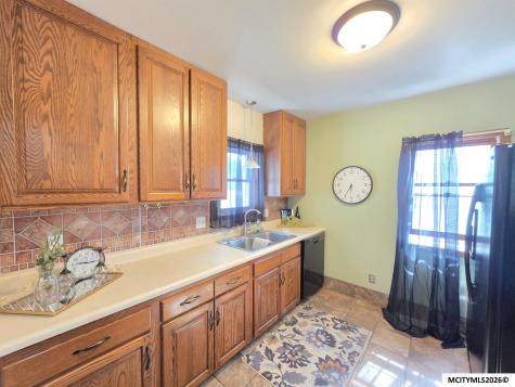 1016 E State Street Mason City IA 50401