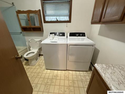 114 27th SW Mason City IA 50401