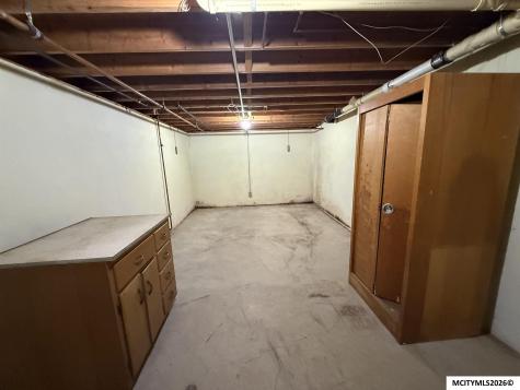 114 27th SW Mason City IA 50401