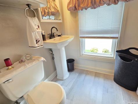 127 E Elmore Street Manly IA 50456