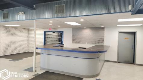 4499 4th Street SW Mason City IA 50401