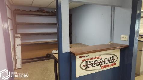 4499 4th Street SW Mason City IA 50401