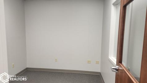 202 1st Street SE Mason City IA 50401