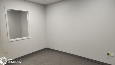 202 1st Street SE Mason City IA 50401