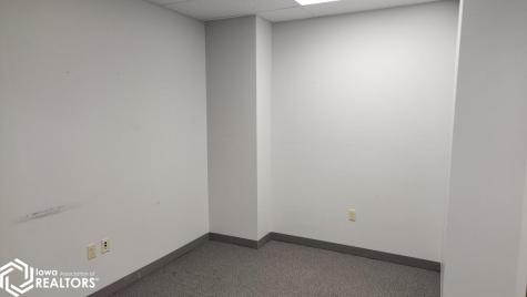 202 1st Street SE Mason City IA 50401