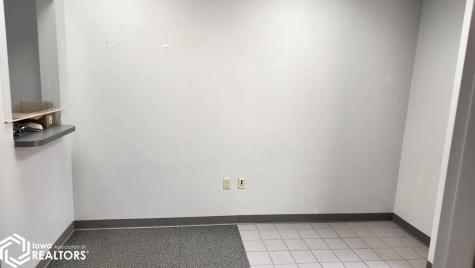 202 1st Street SE Mason City IA 50401