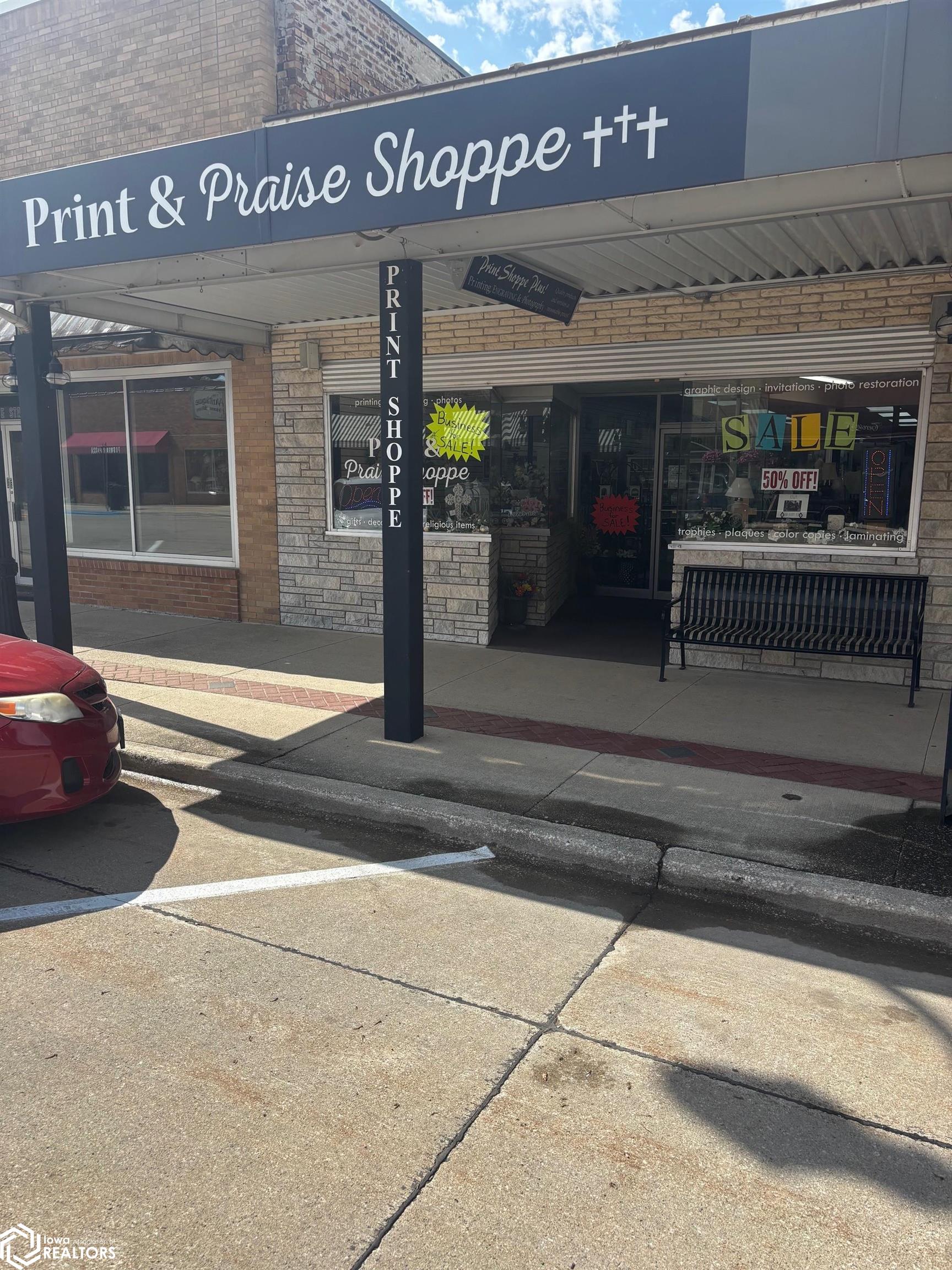 110 E State Street Algona IA 50511