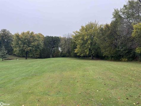 518 27th Avenue S Clear Lake IA 50428-0000