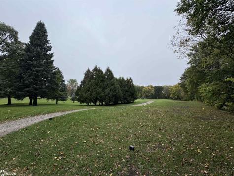 518 27th Avenue S Clear Lake IA 50428-0000