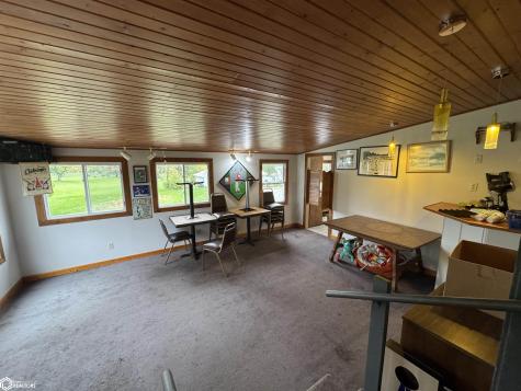 518 27th Avenue S Clear Lake IA 50428-0000