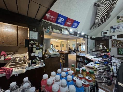 518 27th Avenue S Clear Lake IA 50428-0000