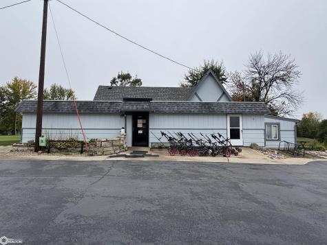 518 27th Avenue S Clear Lake IA 50428-0000