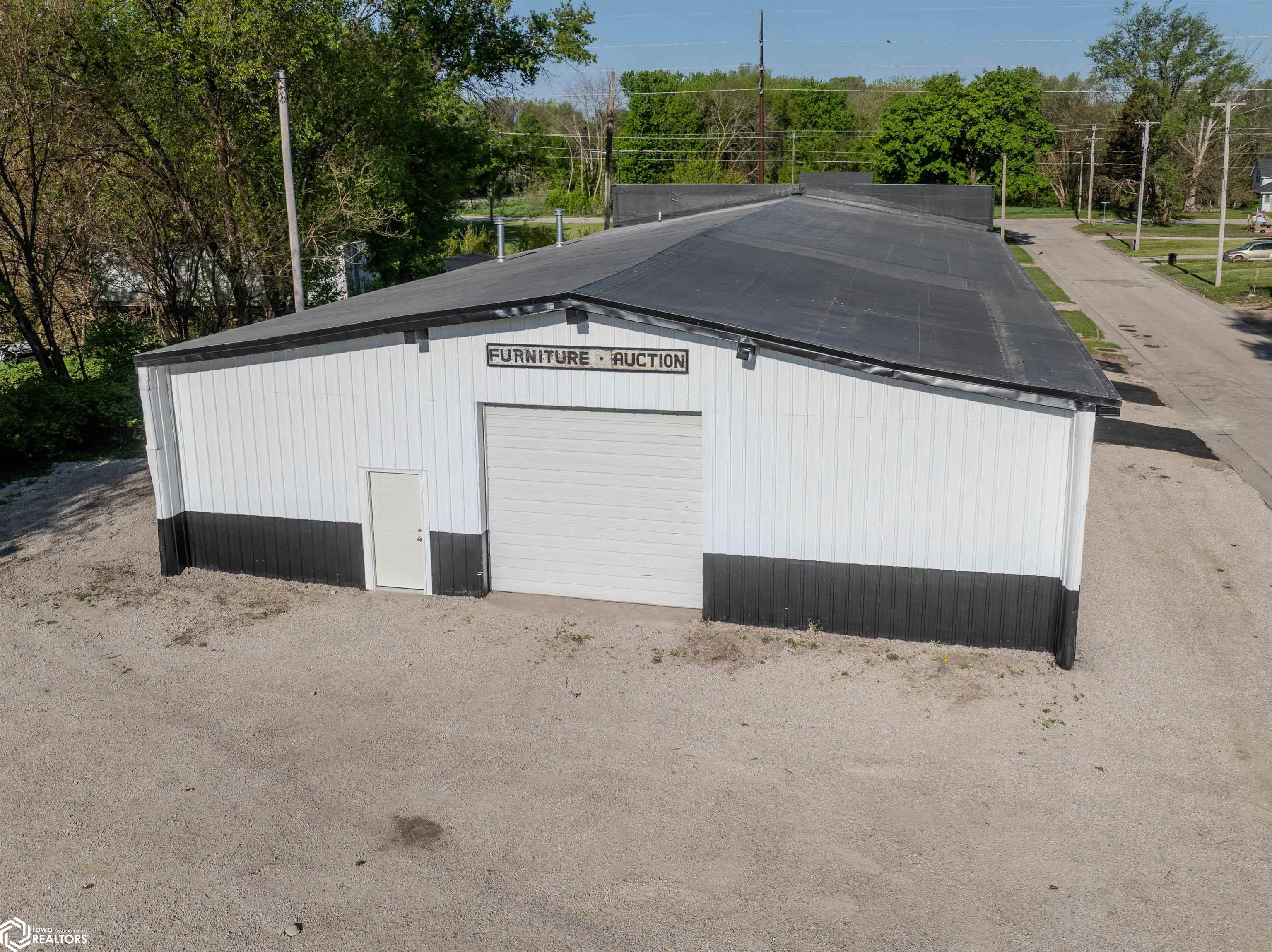 705 Henderson Iowa Falls IA 50126