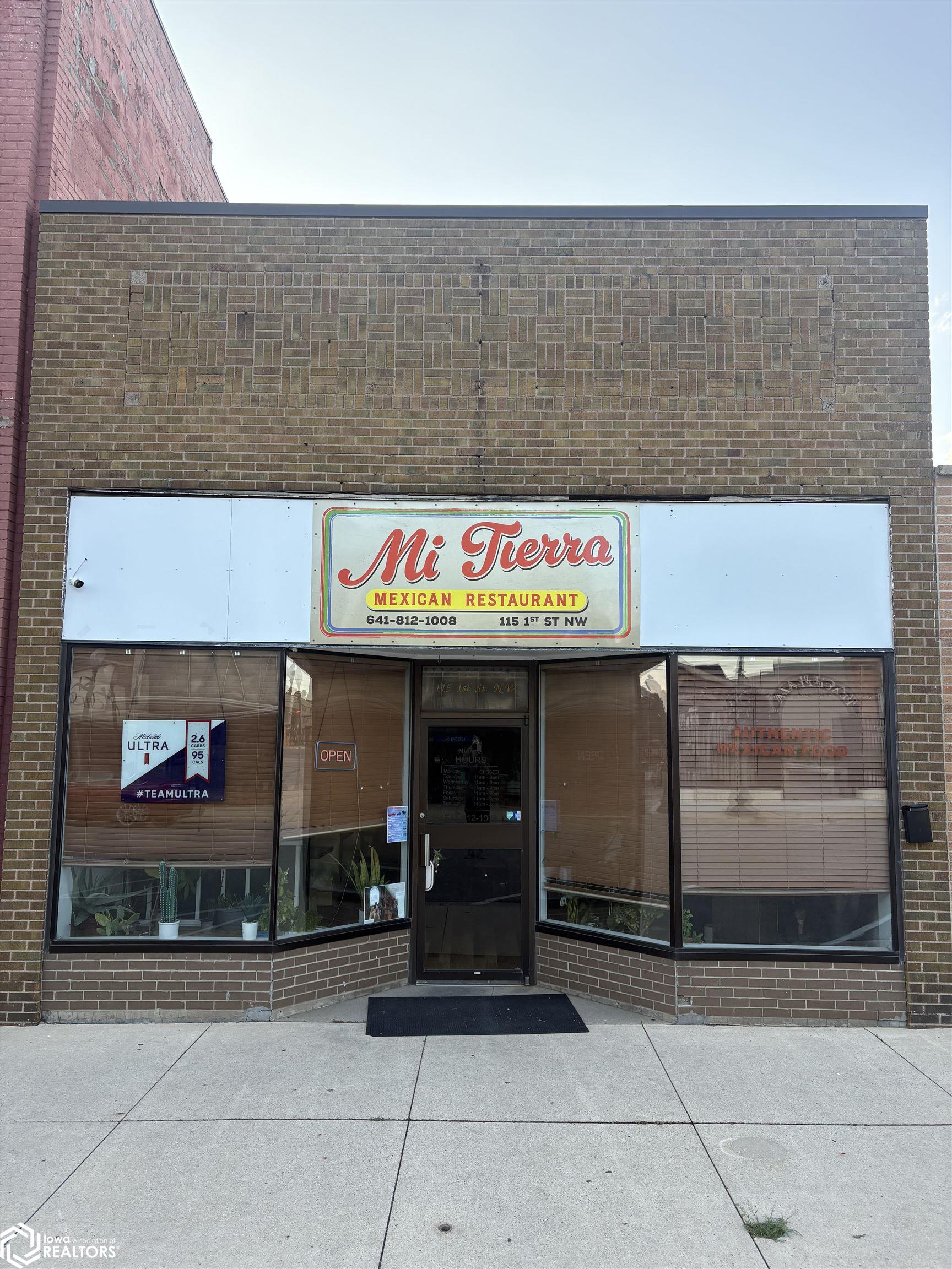 115 1st Street NW Hampton IA 50441