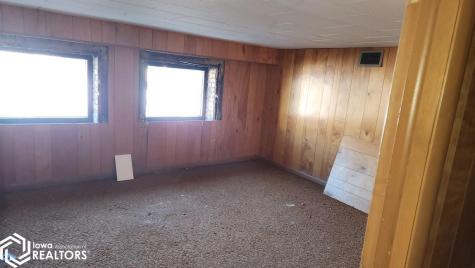 122-124 N Federal Avenue Mason City IA 50401