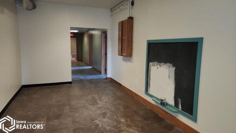 122-124 N Federal Avenue Mason City IA 50401