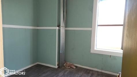122-124 N Federal Avenue Mason City IA 50401