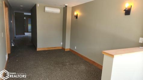 122-124 N Federal Avenue Mason City IA 50401