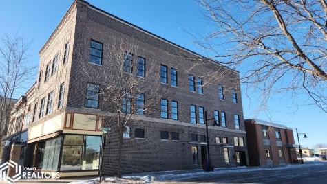 122-124 N Federal Avenue Mason City IA 50401