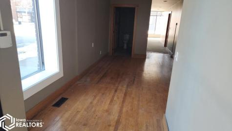 122-124 N Federal Avenue Mason City IA 50401