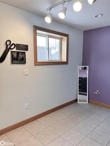 62 1st Street NW Britt IA 50423