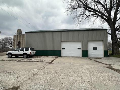 162 2nd Street NE Britt IA 50423