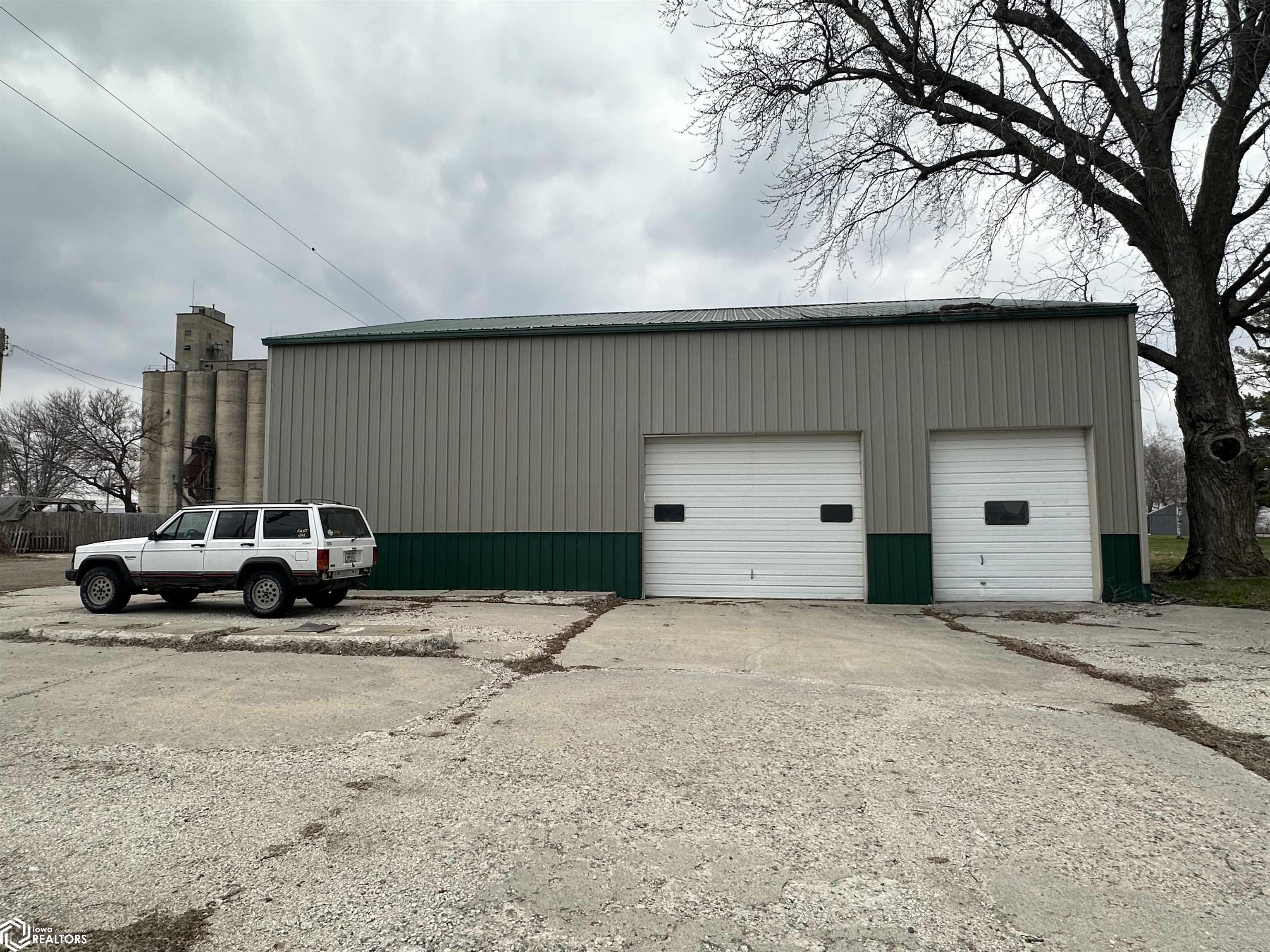 162 2nd Street NE Britt IA 50423