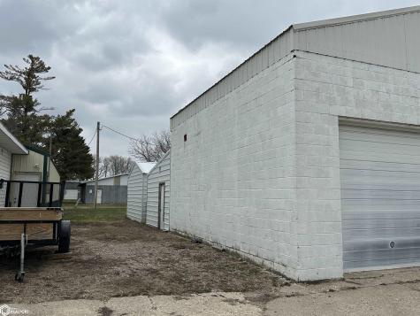 162 2nd Street NE Britt IA 50423