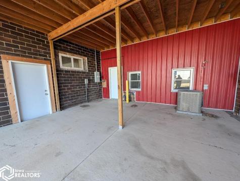 616 Central Avenue Northwood IA 50459