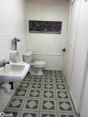 1304 Central Avenue E Clarion IA 50525