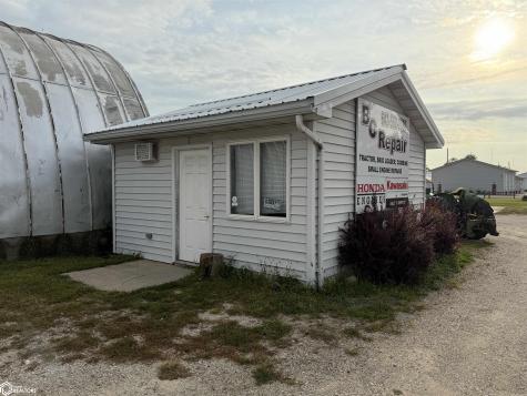 104 NW 1st Avenue Buffalo Center IA 50424