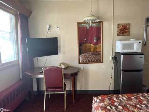 1570B Highway 65 Hampton IA 50441