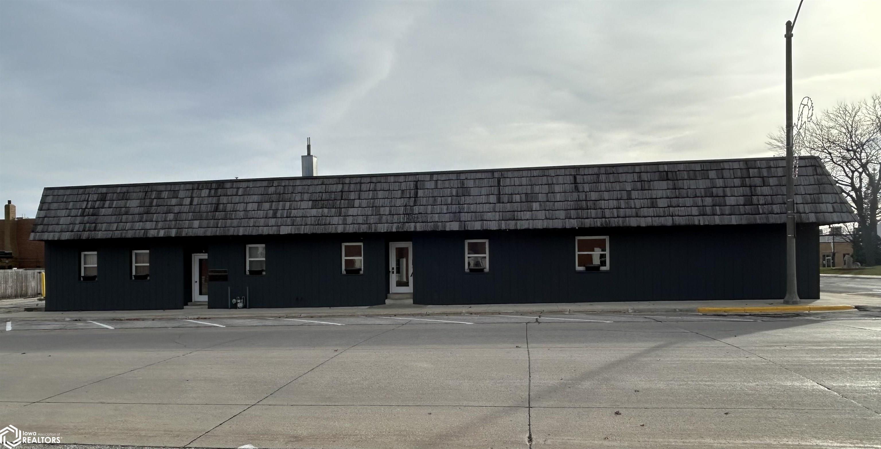 4 E Call Street Algona IA 50511