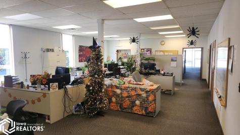 1408 & 1410 6th Street SW Mason City IA 50401