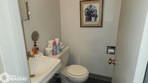 1408 & 1410 6th Street SW Mason City IA 50401