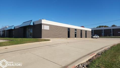 1408 & 1410 6th Street SW Mason City IA 50401