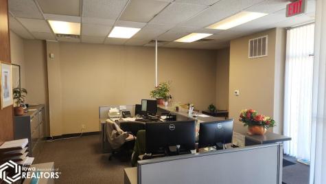 1408 & 1410 6th Street SW Mason City IA 50401