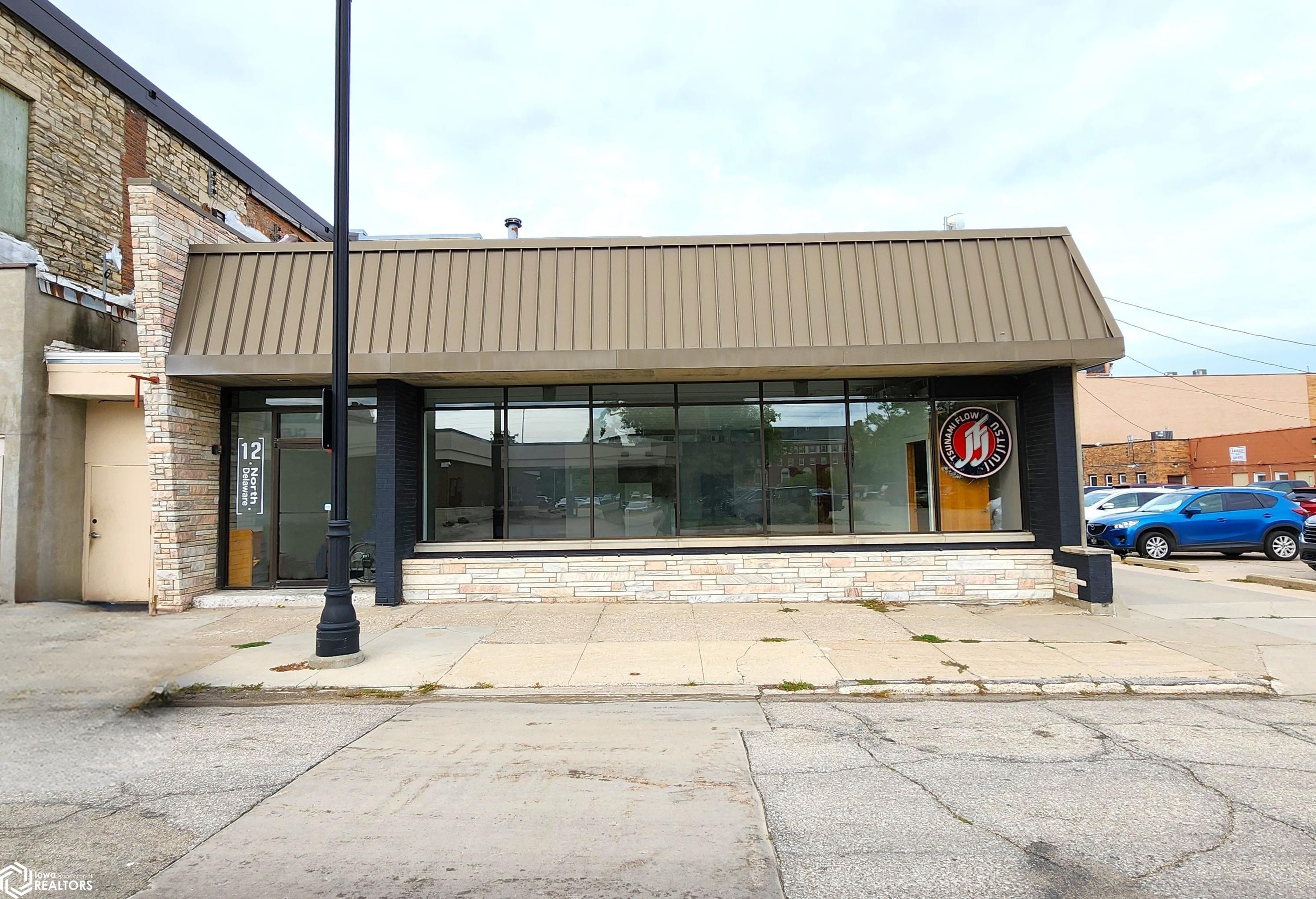 12 N Delaware Avenue Mason City IA 50401