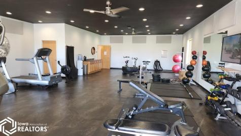 808 4th Street NE Hampton IA 50441