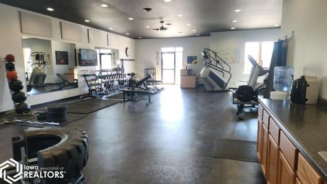 808 4th Street NE Hampton IA 50441